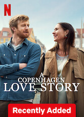 Kliknij by uzyskać więcej informacji | Netflix: A Copenhagen Love Story / Kopenhaska historia miłosna | Pisarka Mia zakochuje się w samotnym ojcu, Emilu. Wkrótce jednak ich związek przechodzi trudne chwile, gdy poddają się leczeniu niepłodności, żeby mieć własne dzieci.